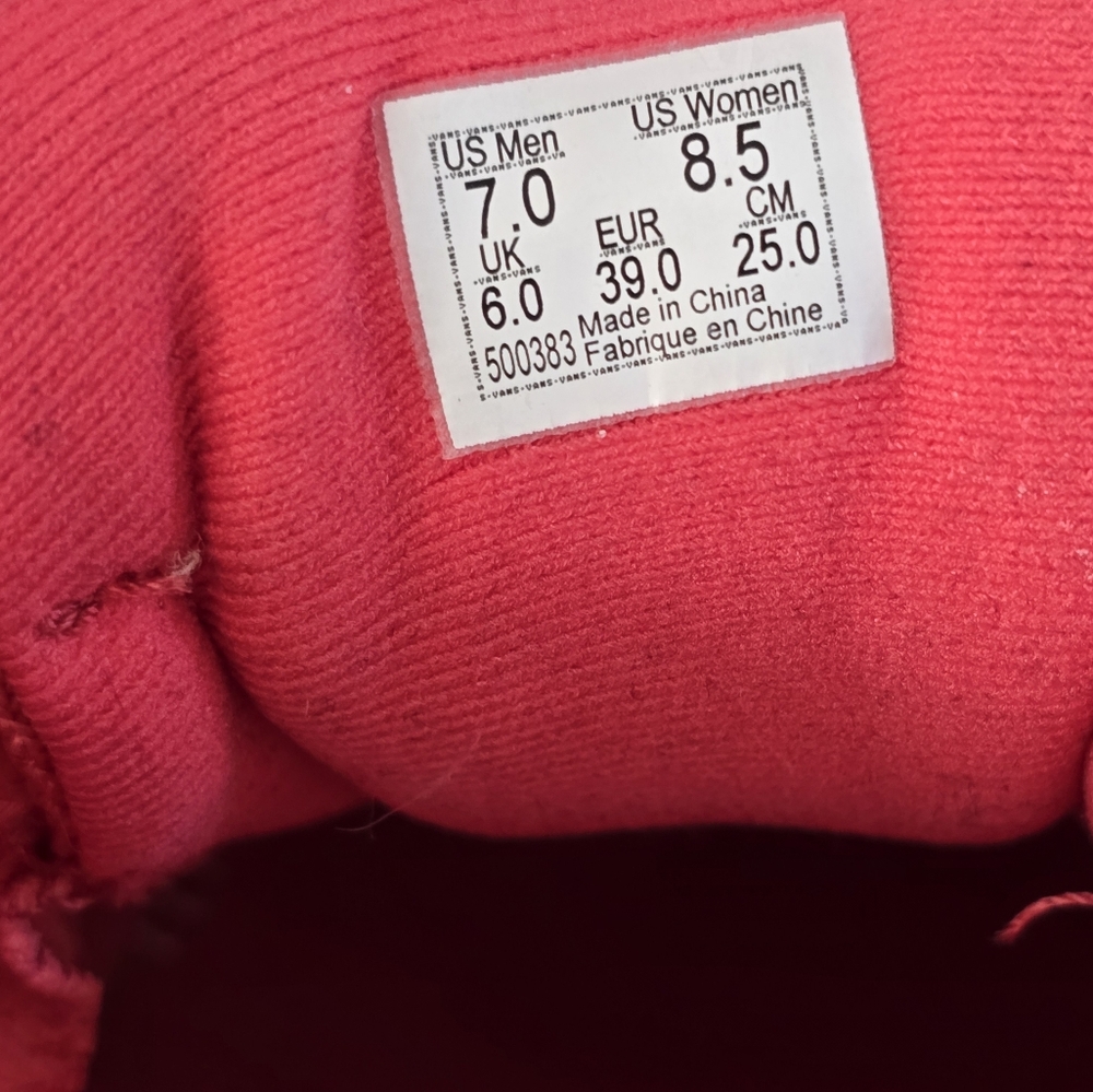Vans! - Picture 4 of 5